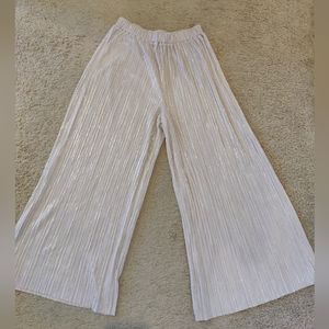 Forever 21 Light Pink Metallic Iridescent cropped flares pants